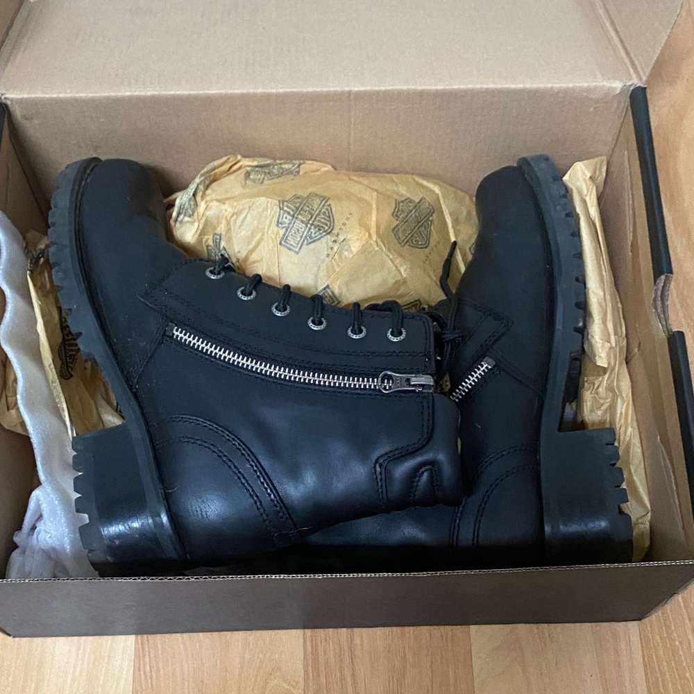 Harley-Davidson Black Leather Men's Boots with Zipper